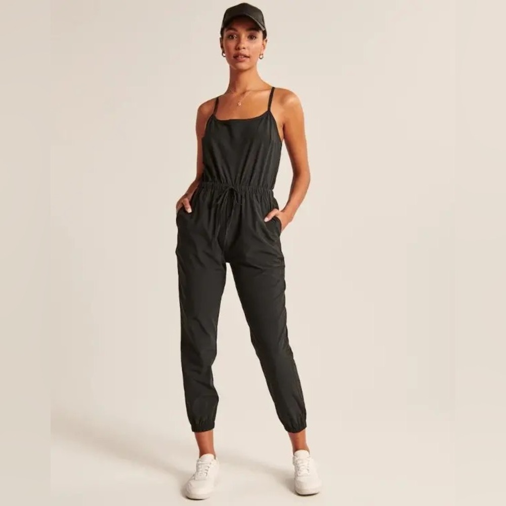 Abercrombie and Fitch Women’s Traveler Jumpsuit